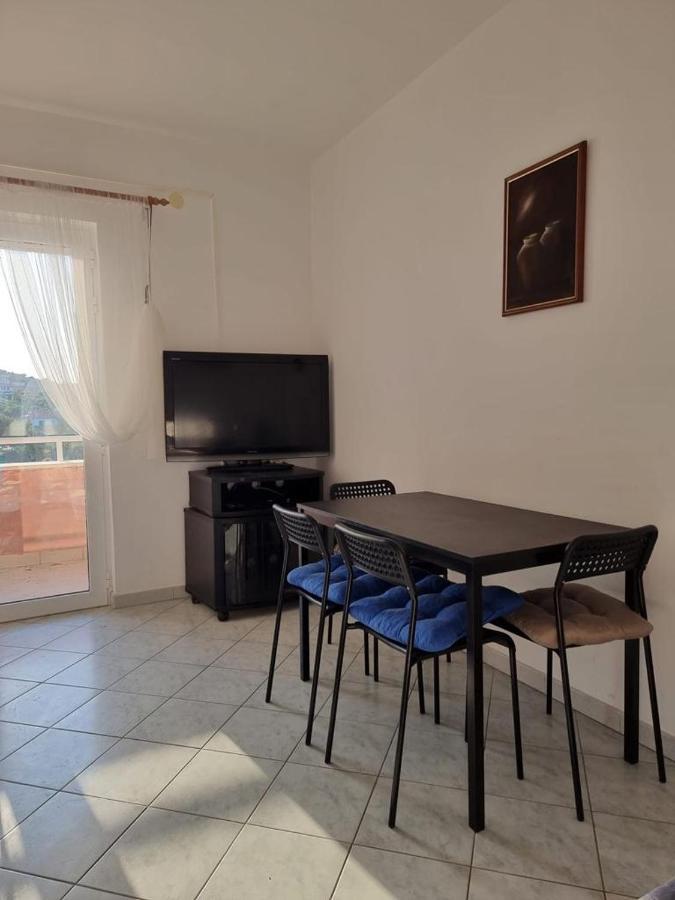 Apartment Marina Razanj Luaran gambar