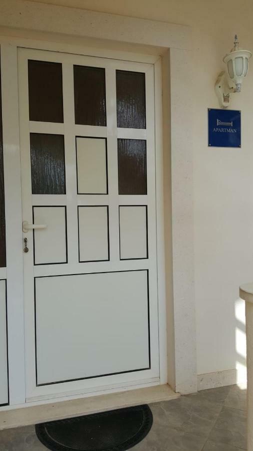 Apartment Marina Razanj Luaran gambar