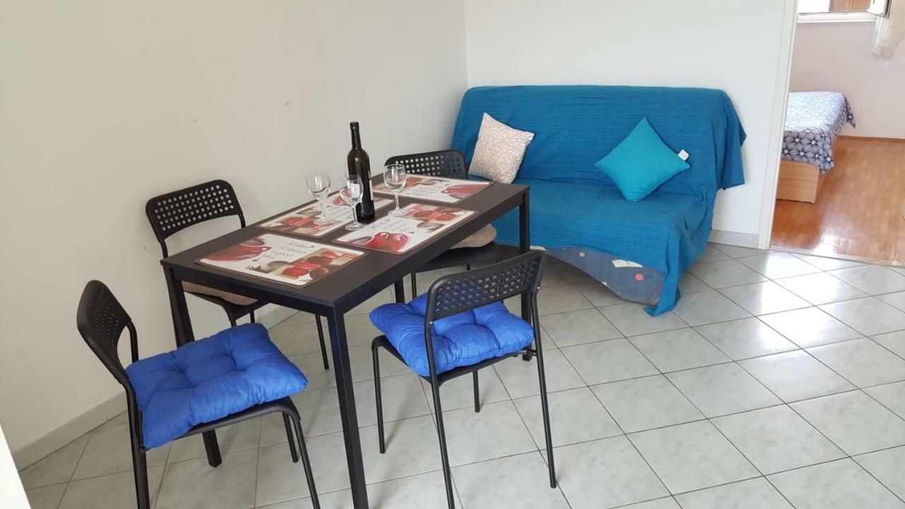 Apartment Marina Razanj Luaran gambar
